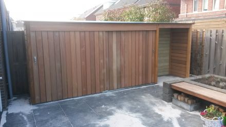 Hardhouten tuinkasten