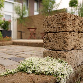 Tufsteen 37x11x11cm - 162 stuks