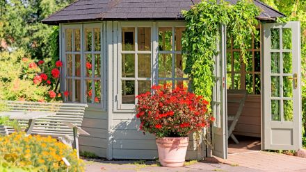 Tuinhuis - Tuinhuizen - Tuinhuis met veranda - Tuinhuis met overkapping - Tuinhuis met luifel - Tuinhuisje - Tuinhuisjes