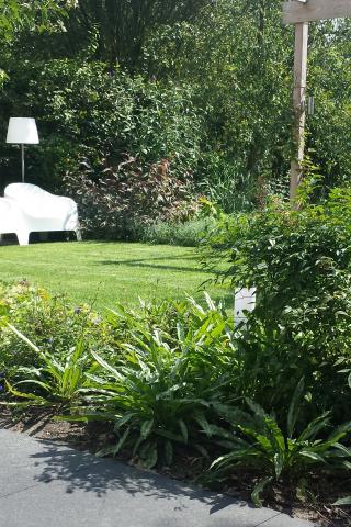 Relax tuin aan het water Tilburg