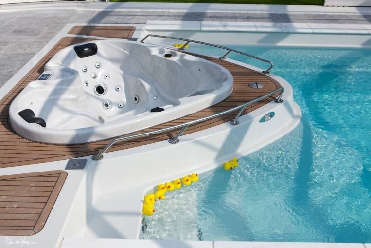 Zwembad type Yacht Pool Ceramic Pools) De Tuinen van Appeltern