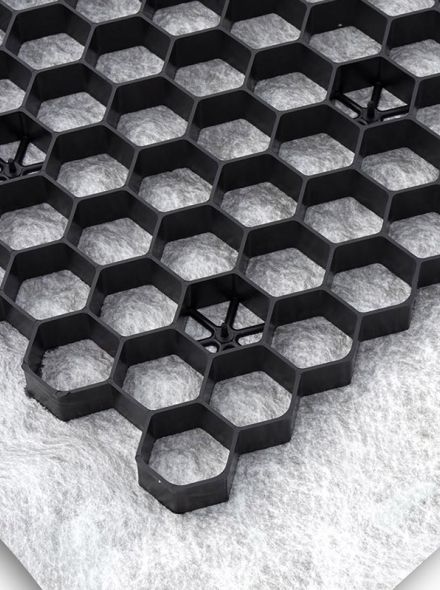 Zwarte grindplaat met antiworteldoek 119 x 78,6 x 3 cm (per stuk - EXCELLENT)