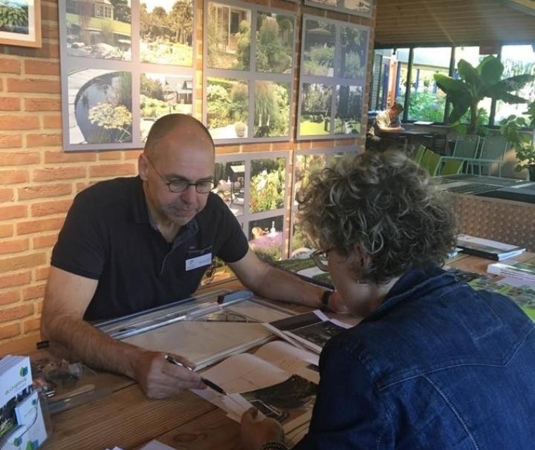 Het tuinadviescentrum is weer bemand in de weekenden!