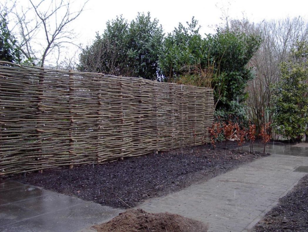 Schutting van wilgentenen De Tuinen van Appeltern