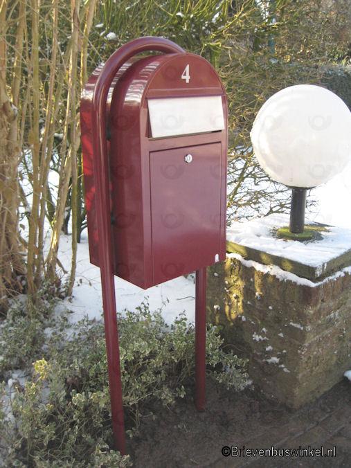 Bobi Grande Bordeauxrood ral 3005 met RVS klep