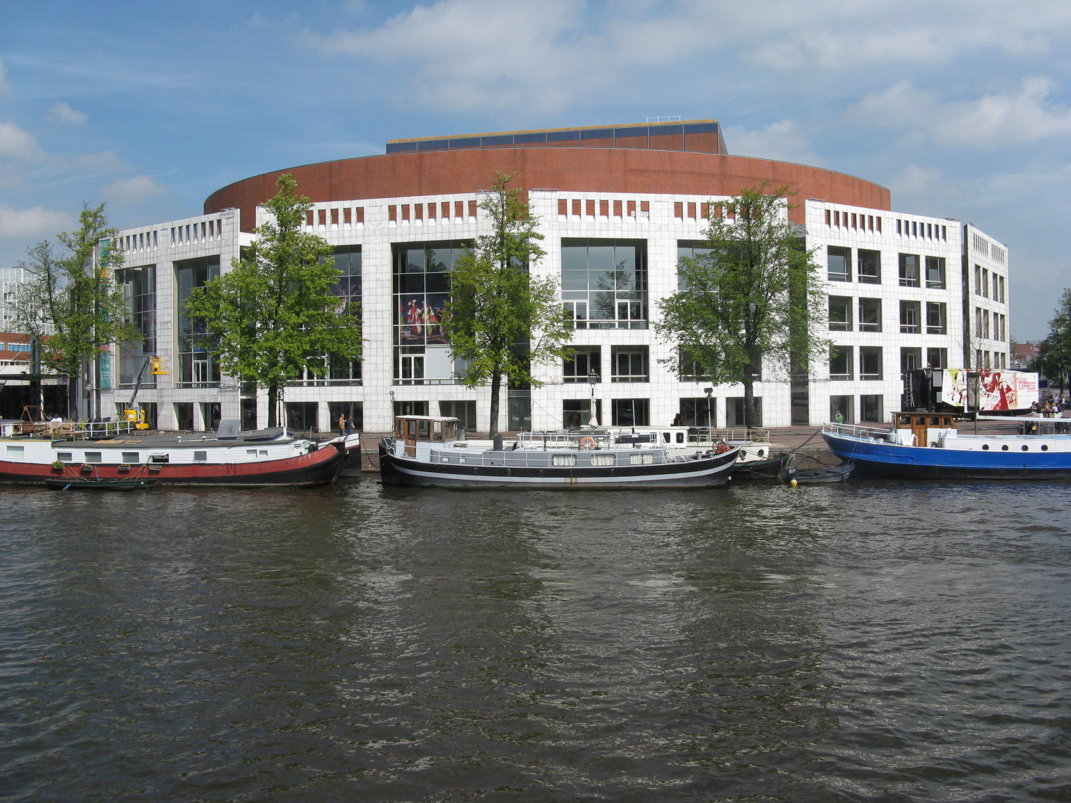 JOVD Amsterdam e.o. kritisch op gendergelijkheid beleid Gemeente Amsterdam: ‘Ook positieve discriminatie is discriminatie’.