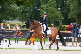 Cesar de Massa met Kirsten een mooie 6e plaats met Cesar de Massa op de Longines/FEI