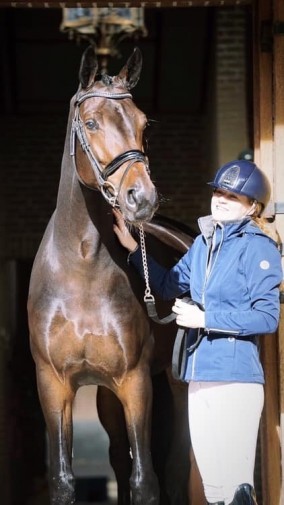 Cynthia wint met Kréyade haar debuut in de L2 bij de Voornruiters